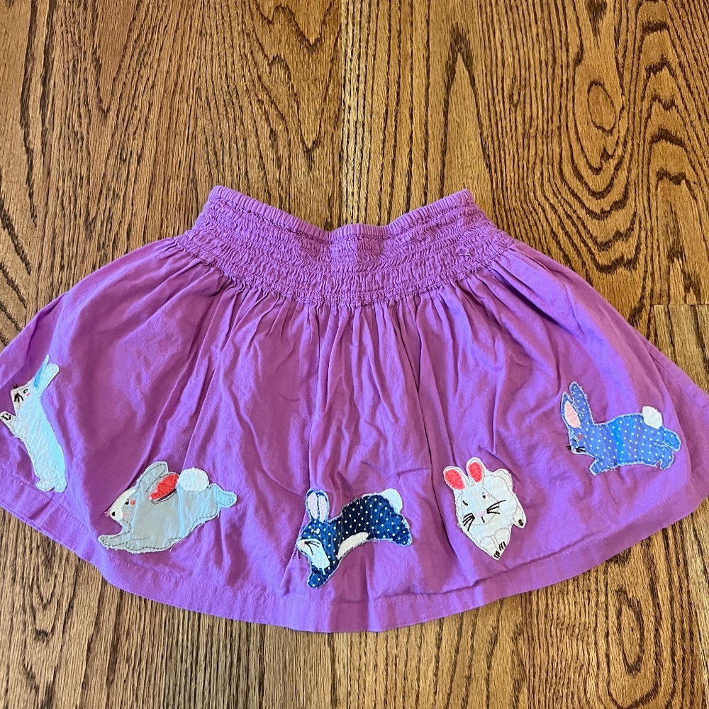 Mini Boden bunny appliqué purple skirt, Size 3-4!